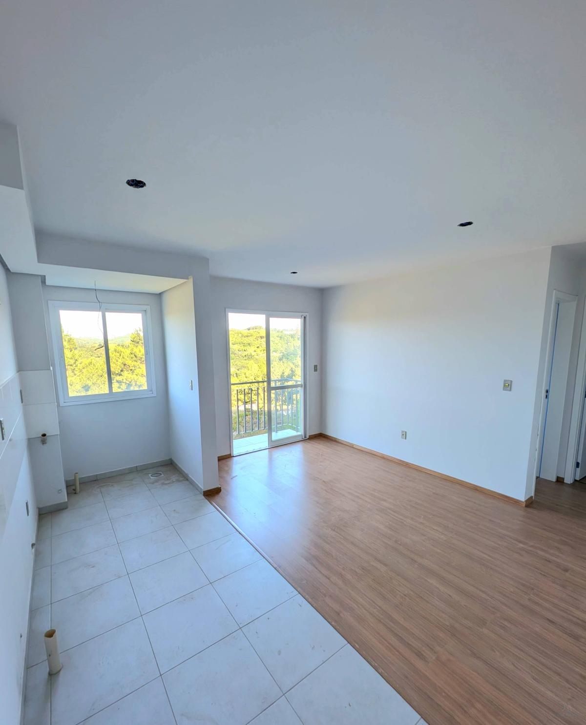 Apartamento com sacada no Bairro Santa Fé - Corretora de Imóveis em Corretora da CAIXA em Caxias do Sul Dielle Chaves Mussoi CRECI 27.102J | 57.170F